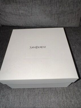 Saint Laurent box